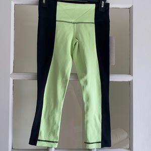 Lululemon under crop